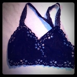 Small daytrip bralette black w flowers